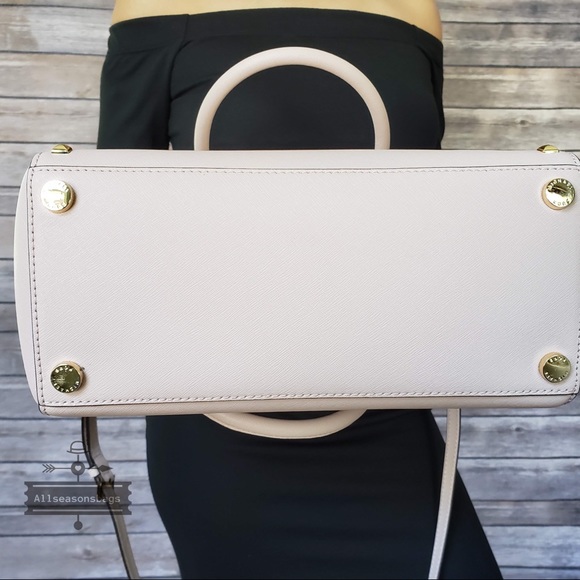 NWT Michael Kors Large Sandrine stud Tote Ballet - Picture 6 of 8